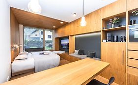 Studio Čertovka Ski&Bike&Chill Harrachov, předzahrádka s grilem, parking, komora na kola a lyže, Wi-Fi, Netflix, 65TV